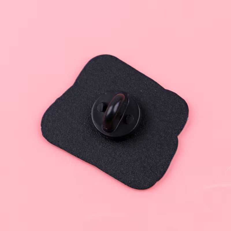 Pin – Stay Weird Colores